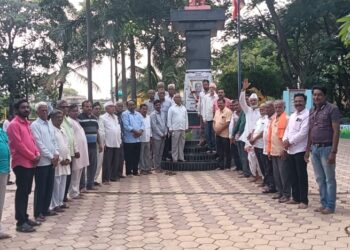 राष्ट्रीय ओबीसी महासंघाच्या वतीने प्रा हरी नरके यांना भावपुर्ण श्रद्धांजली अर्पण